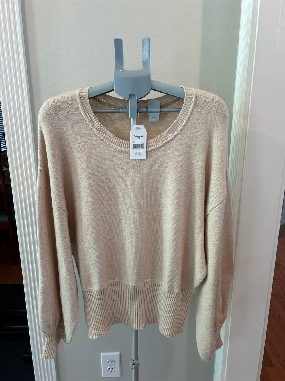 Time and Tru Women's Scoop Neck Sweater in Oatmeal Heather Balloon Sleeve